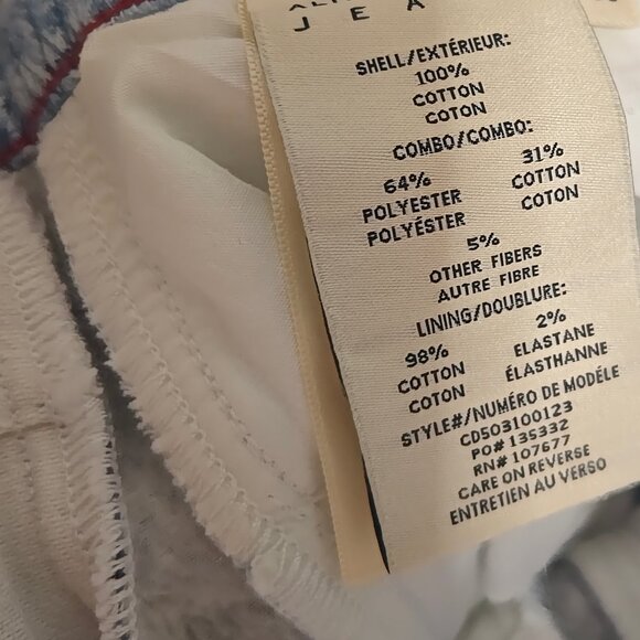 Alice + Olivia Weezy Toile De Jouy Jacquard Jeans - Picture 11 of 11